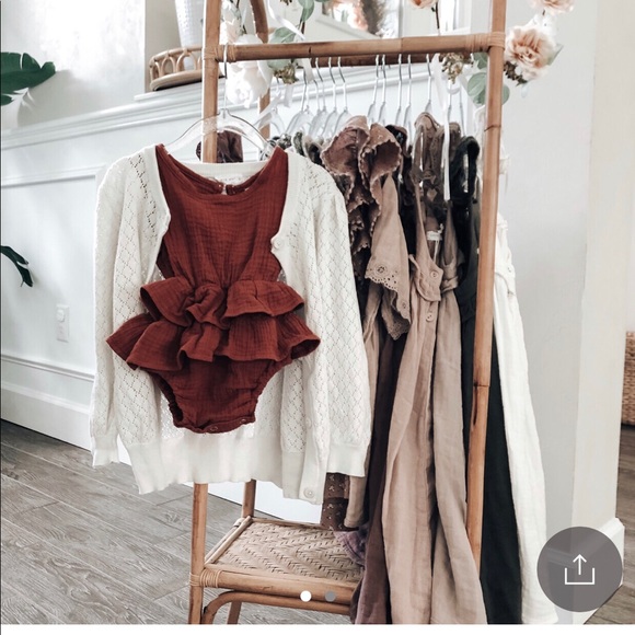 Meet your Posher, Kristin - Picture 3 of 6